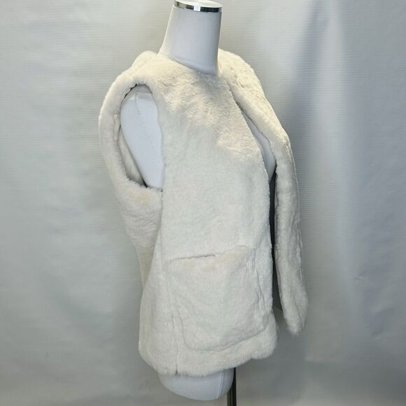 Girls Zara Faux Fur Cream Layering Trendy Warm Vest Pockets SZ 13/14 Year NEW - Picture 2 of 12